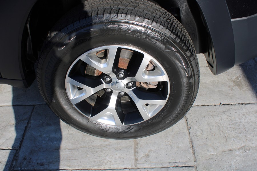 2015 Jeep Cherokee 4WD 4dr Trailhawk, available for sale in Plantsville, Connecticut | Auto House of Luxury. Plantsville, Connecticut 2015 Jeep Cherokee 4WD 4dr Trailhawk, available for sale in Plantsville, Connecticut | Auto House of Luxury. Plantsville, Connecticut