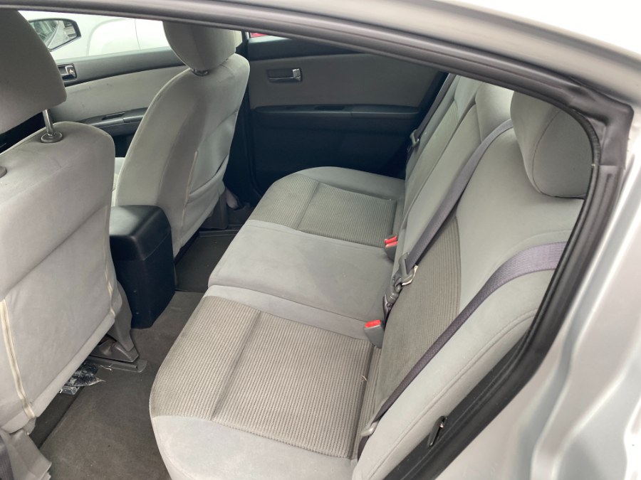 2011 Nissan Sentra 4dr Sdn I4 CVT 2.0 SR, available for sale in Middle Village, New York | Middle Village Motors . Middle Village, New York 2011 Nissan Sentra 4dr Sdn I4 CVT 2.0 SR, available for sale in Middle Village, New York | Middle Village Motors . Middle Village, New York