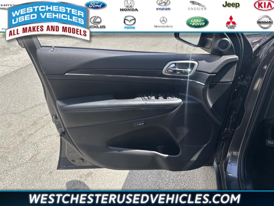 2020 Jeep Grand Cherokee Limited, available for sale in White Plains, New York | Westchester Used Vehicles. White Plains, New York 2020 Jeep Grand Cherokee Limited, available for sale in White Plains, New York | Westchester Used Vehicles. White Plains, New York