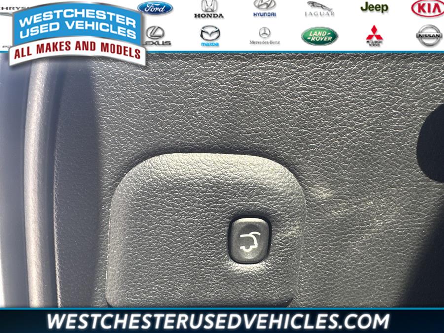 2020 Jeep Grand Cherokee Limited, available for sale in White Plains, New York | Westchester Used Vehicles. White Plains, New York 2020 Jeep Grand Cherokee Limited, available for sale in White Plains, New York | Westchester Used Vehicles. White Plains, New York