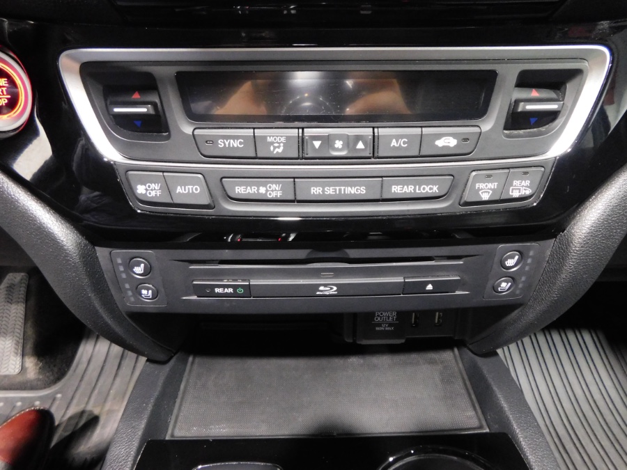 2016 Honda Pilot AWD 4dr Elite w/RES & Navi, available for sale in Lodi, New Jersey | Auto Gallery. Lodi, New Jersey 2016 Honda Pilot AWD 4dr Elite w/RES & Navi, available for sale in Lodi, New Jersey | Auto Gallery. Lodi, New Jersey