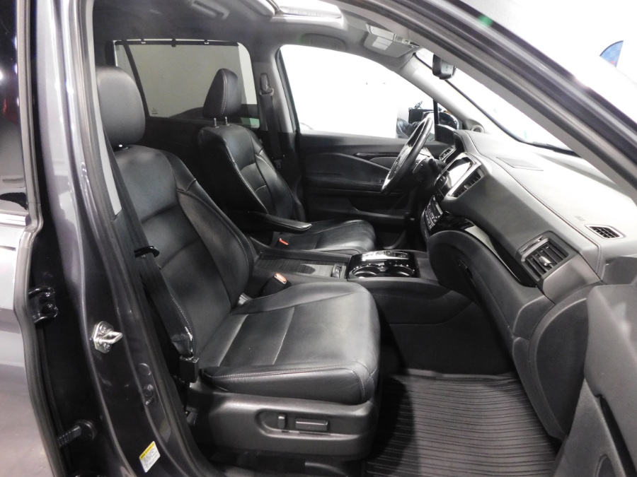 2016 Honda Pilot AWD 4dr Elite w/RES & Navi, available for sale in Lodi, New Jersey | Auto Gallery. Lodi, New Jersey 2016 Honda Pilot AWD 4dr Elite w/RES & Navi, available for sale in Lodi, New Jersey | Auto Gallery. Lodi, New Jersey