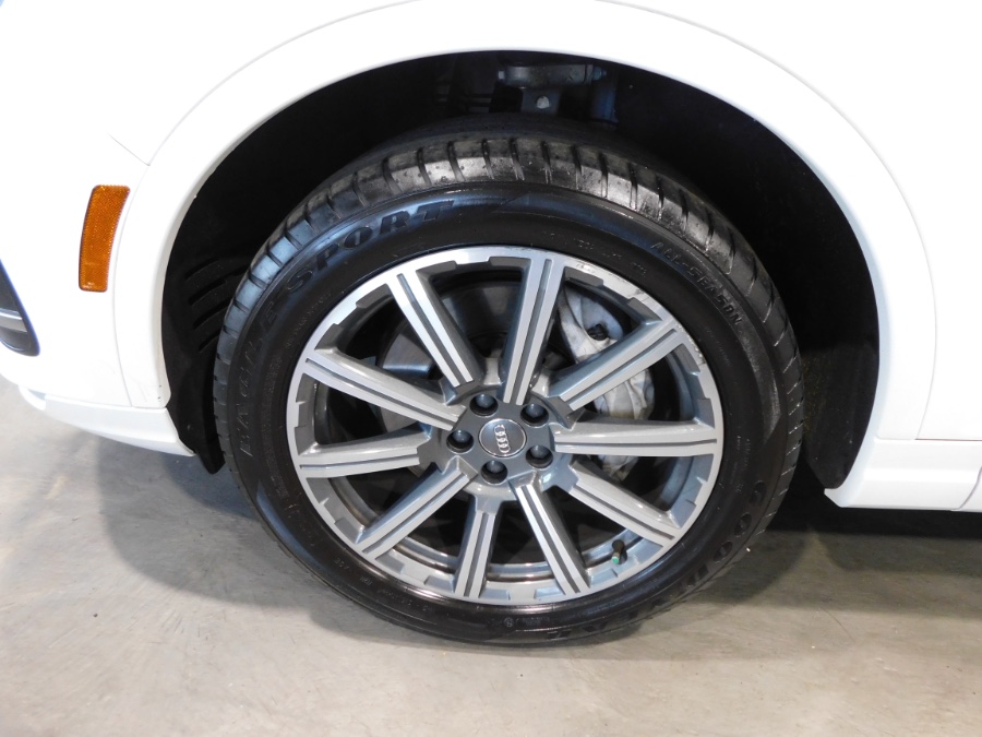 2017 Audi Q7 2.0 TFSI Premium Plus, available for sale in Lodi, New Jersey | Auto Gallery. Lodi, New Jersey 2017 Audi Q7 2.0 TFSI Premium Plus, available for sale in Lodi, New Jersey | Auto Gallery. Lodi, New Jersey