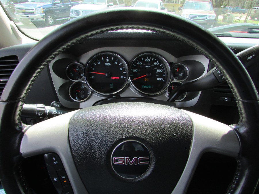 2008 GMC Sierra 2500HD 2WD Reg Cab 133" SLE1, available for sale in East Windsor, Connecticut | United Auto Sales of E Windsor, Inc. East Windsor, Connecticut 2008 GMC Sierra 2500HD 2WD Reg Cab 133" SLE1, available for sale in East Windsor, Connecticut | United Auto Sales of E Windsor, Inc. East Windsor, Connecticut