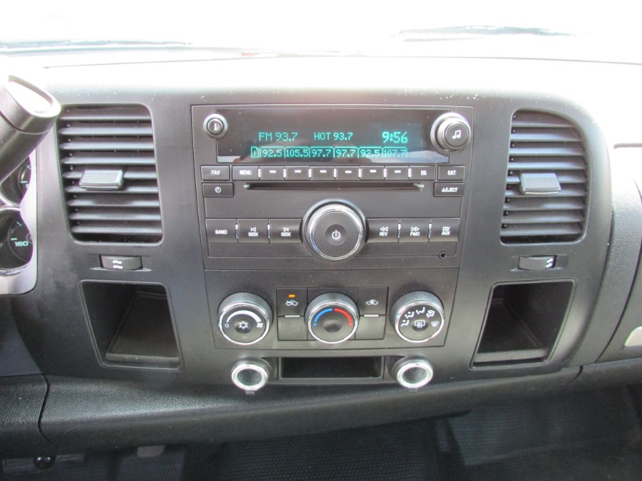 2008 GMC Sierra 2500HD 2WD Reg Cab 133" SLE1, available for sale in East Windsor, Connecticut | United Auto Sales of E Windsor, Inc. East Windsor, Connecticut 2008 GMC Sierra 2500HD 2WD Reg Cab 133" SLE1, available for sale in East Windsor, Connecticut | United Auto Sales of E Windsor, Inc. East Windsor, Connecticut
