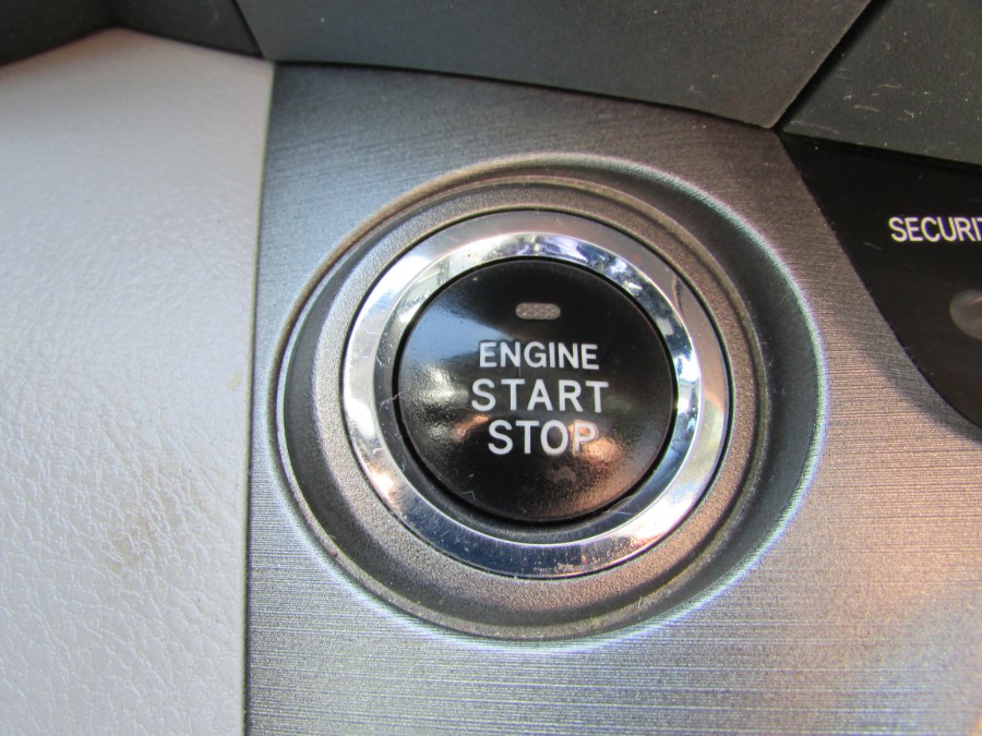 2010 Toyota RAV4 4WD 4dr V6 5-Spd AT Ltd, available for sale in East Windsor, Connecticut | United Auto Sales of E Windsor, Inc. East Windsor, Connecticut 2010 Toyota RAV4 4WD 4dr V6 5-Spd AT Ltd, available for sale in East Windsor, Connecticut | United Auto Sales of E Windsor, Inc. East Windsor, Connecticut