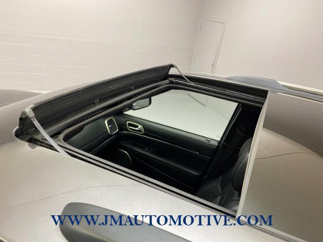 2014 Jeep Grand Cherokee 4WD 4dr Summit, available for sale in Naugatuck, Connecticut | J&M Automotive Sls&Svc LLC. Naugatuck, Connecticut 2014 Jeep Grand Cherokee 4WD 4dr Summit, available for sale in Naugatuck, Connecticut | J&M Automotive Sls&Svc LLC. Naugatuck, Connecticut
