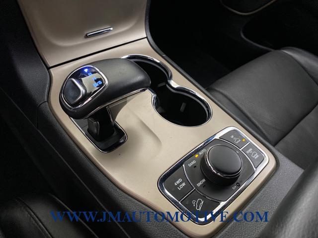 2014 Jeep Grand Cherokee 4WD 4dr Summit, available for sale in Naugatuck, Connecticut | J&M Automotive Sls&Svc LLC. Naugatuck, Connecticut 2014 Jeep Grand Cherokee 4WD 4dr Summit, available for sale in Naugatuck, Connecticut | J&M Automotive Sls&Svc LLC. Naugatuck, Connecticut