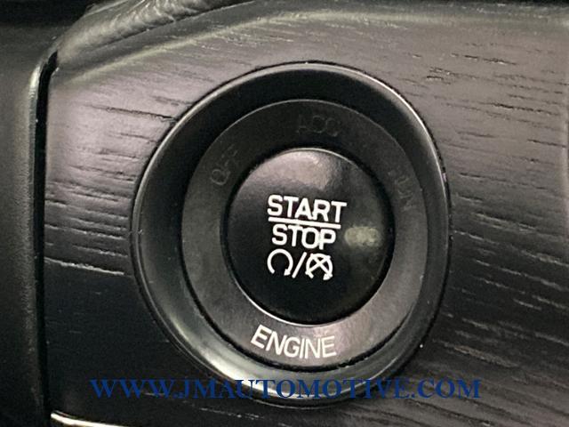 2014 Jeep Grand Cherokee 4WD 4dr Summit, available for sale in Naugatuck, Connecticut | J&M Automotive Sls&Svc LLC. Naugatuck, Connecticut 2014 Jeep Grand Cherokee 4WD 4dr Summit, available for sale in Naugatuck, Connecticut | J&M Automotive Sls&Svc LLC. Naugatuck, Connecticut