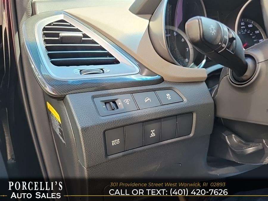 2014 Hyundai Santa Fe Sport AWD 4dr 2.4, available for sale in West Warwick, Rhode Island | Porcelli's Auto Sales. West Warwick, Rhode Island 2014 Hyundai Santa Fe Sport AWD 4dr 2.4, available for sale in West Warwick, Rhode Island | Porcelli's Auto Sales. West Warwick, Rhode Island