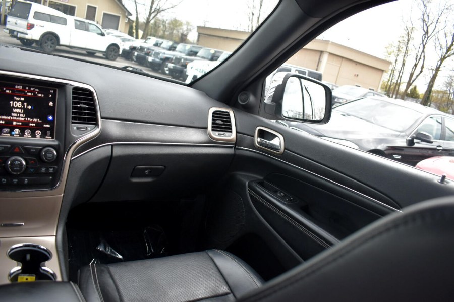 2015 Jeep Grand Cherokee LIMITED, available for sale in Patchogue, New York | 112 Auto Plaza. Patchogue, New York 2015 Jeep Grand Cherokee LIMITED, available for sale in Patchogue, New York | 112 Auto Plaza. Patchogue, New York