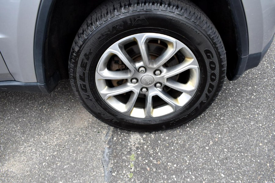 2015 Jeep Grand Cherokee LIMITED, available for sale in Patchogue, New York | 112 Auto Plaza. Patchogue, New York 2015 Jeep Grand Cherokee LIMITED, available for sale in Patchogue, New York | 112 Auto Plaza. Patchogue, New York