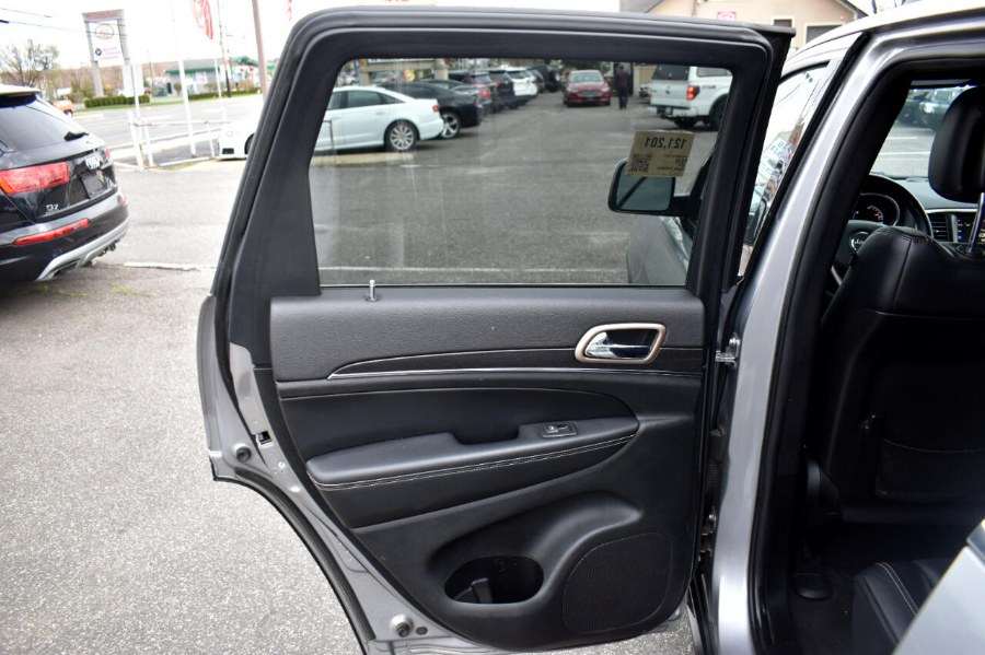 2015 Jeep Grand Cherokee LIMITED, available for sale in Patchogue, New York | 112 Auto Plaza. Patchogue, New York 2015 Jeep Grand Cherokee LIMITED, available for sale in Patchogue, New York | 112 Auto Plaza. Patchogue, New York