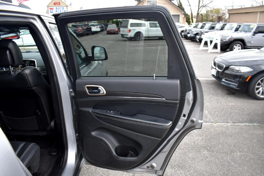 2015 Jeep Grand Cherokee LIMITED, available for sale in Patchogue, New York | 112 Auto Plaza. Patchogue, New York 2015 Jeep Grand Cherokee LIMITED, available for sale in Patchogue, New York | 112 Auto Plaza. Patchogue, New York