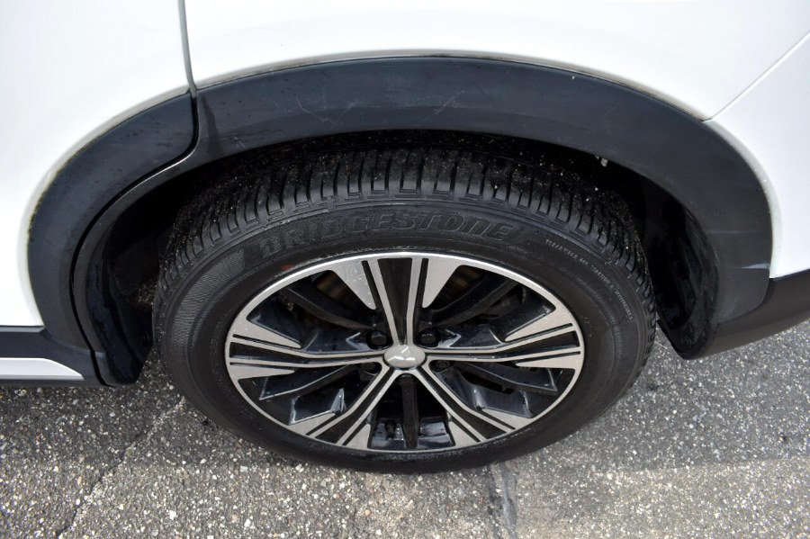 2018 Mitsubishi Eclipse Cross SE, available for sale in Patchogue, New York | 112 Auto Plaza. Patchogue, New York 2018 Mitsubishi Eclipse Cross SE, available for sale in Patchogue, New York | 112 Auto Plaza. Patchogue, New York