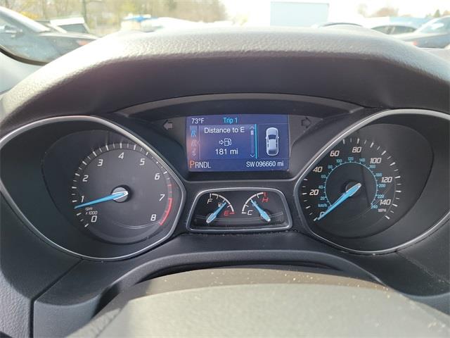 2014 Ford Focus SE, available for sale in Stratford, Connecticut | Wiz Leasing Inc. Stratford, Connecticut 2014 Ford Focus SE, available for sale in Stratford, Connecticut | Wiz Leasing Inc. Stratford, Connecticut