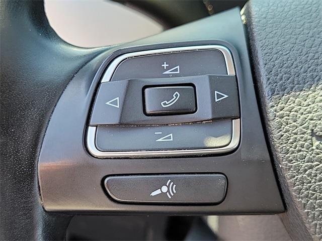 2013 Volkswagen Jetta 2.5L SE, available for sale in Stratford, Connecticut | Wiz Leasing Inc. Stratford, Connecticut 2013 Volkswagen Jetta 2.5L SE, available for sale in Stratford, Connecticut | Wiz Leasing Inc. Stratford, Connecticut