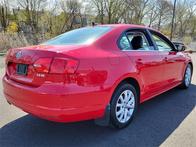 2013 Volkswagen Jetta 2.5L SE, available for sale in Stratford, Connecticut | Wiz Leasing Inc. Stratford, Connecticut 2013 Volkswagen Jetta 2.5L SE, available for sale in Stratford, Connecticut | Wiz Leasing Inc. Stratford, Connecticut