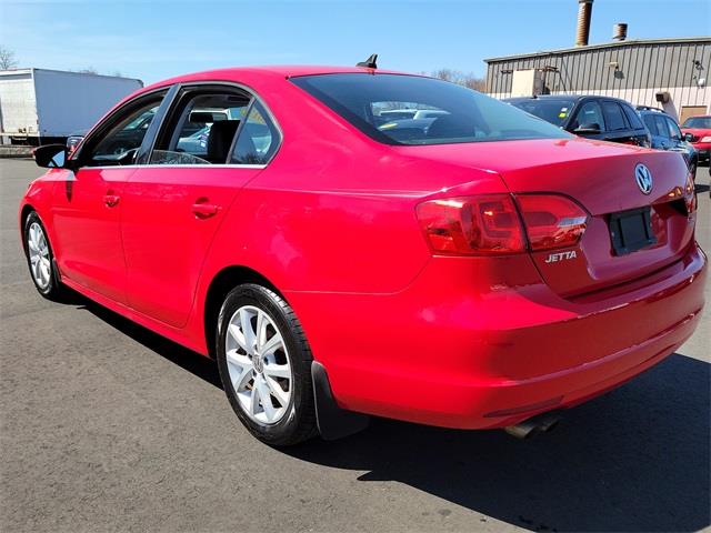 2013 Volkswagen Jetta 2.5L SE, available for sale in Stratford, Connecticut | Wiz Leasing Inc. Stratford, Connecticut 2013 Volkswagen Jetta 2.5L SE, available for sale in Stratford, Connecticut | Wiz Leasing Inc. Stratford, Connecticut