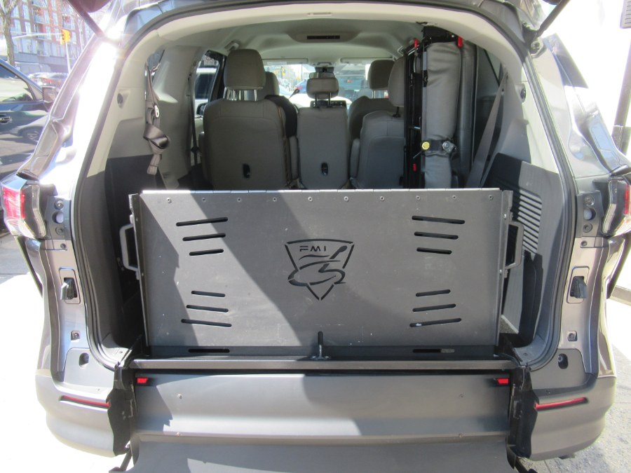 2022 Toyota Sienna LE FWD 8-Passenger (Natl), available for sale in Woodside, New York | Pepmore Auto Sales Inc.. Woodside, New York 2022 Toyota Sienna LE FWD 8-Passenger (Natl), available for sale in Woodside, New York | Pepmore Auto Sales Inc.. Woodside, New York