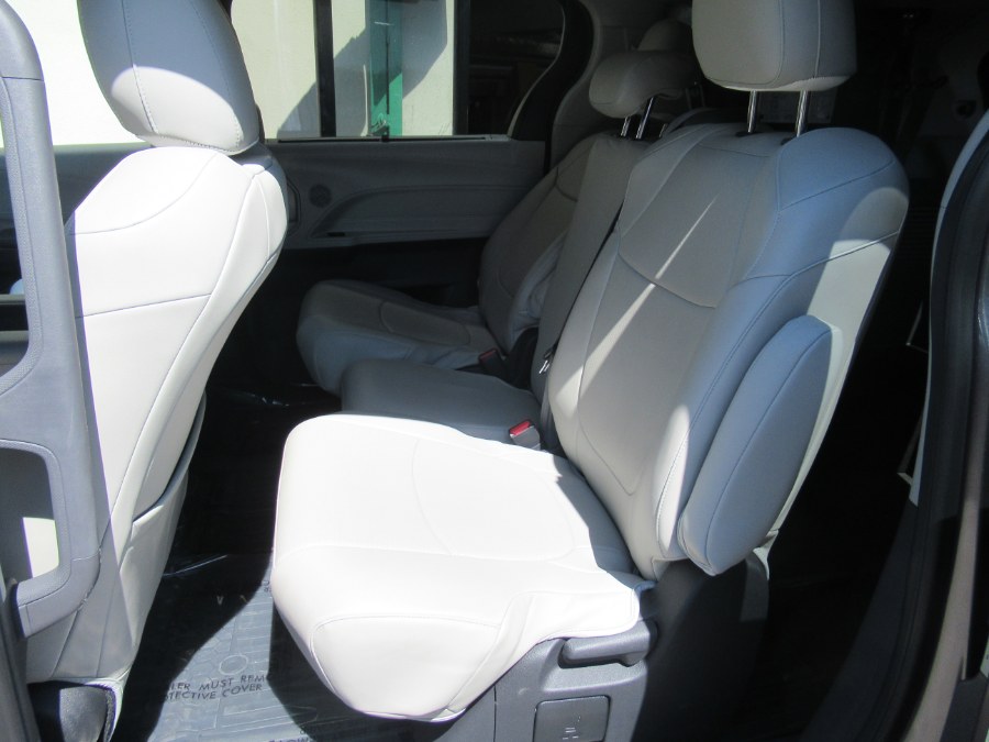 2022 Toyota Sienna LE FWD 8-Passenger (Natl), available for sale in Woodside, New York | Pepmore Auto Sales Inc.. Woodside, New York 2022 Toyota Sienna LE FWD 8-Passenger (Natl), available for sale in Woodside, New York | Pepmore Auto Sales Inc.. Woodside, New York
