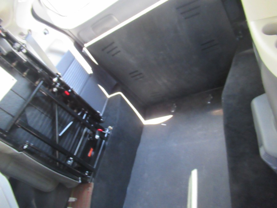 2022 Toyota Sienna LE FWD 8-Passenger (Natl), available for sale in Woodside, New York | Pepmore Auto Sales Inc.. Woodside, New York 2022 Toyota Sienna LE FWD 8-Passenger (Natl), available for sale in Woodside, New York | Pepmore Auto Sales Inc.. Woodside, New York