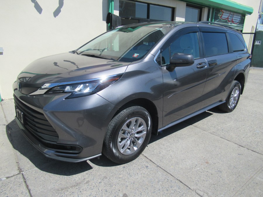 2022 Toyota Sienna LE FWD 8-Passenger (Natl), available for sale in Woodside, New York | Pepmore Auto Sales Inc.. Woodside, New York 2022 Toyota Sienna LE FWD 8-Passenger (Natl), available for sale in Woodside, New York | Pepmore Auto Sales Inc.. Woodside, New York