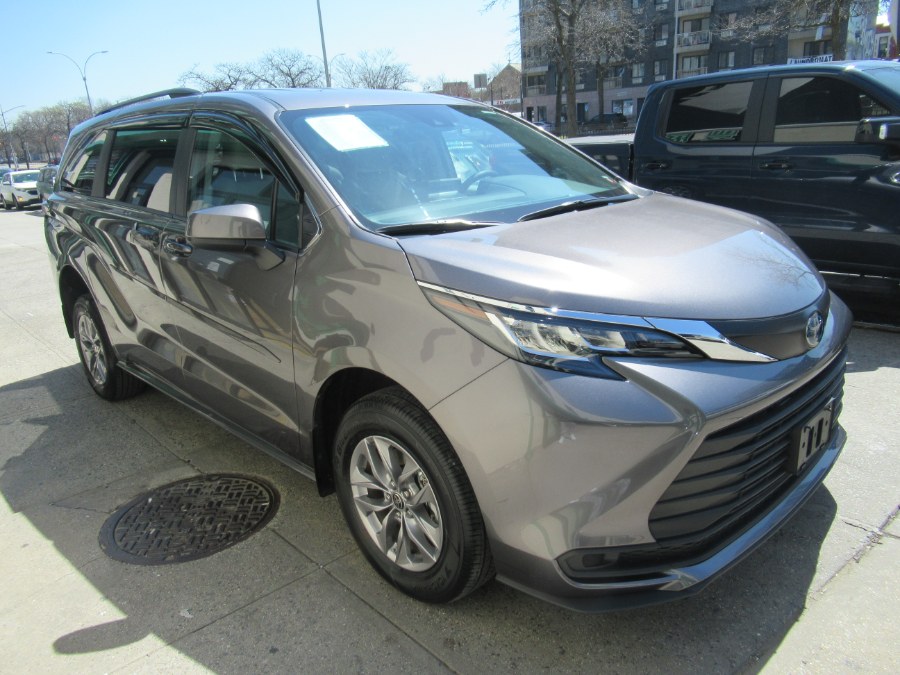 2022 Toyota Sienna LE FWD 8-Passenger (Natl), available for sale in Woodside, New York | Pepmore Auto Sales Inc.. Woodside, New York 2022 Toyota Sienna LE FWD 8-Passenger (Natl), available for sale in Woodside, New York | Pepmore Auto Sales Inc.. Woodside, New York