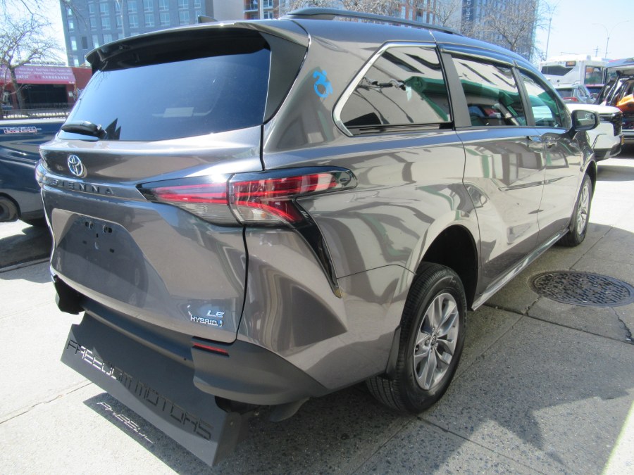 2022 Toyota Sienna LE FWD 8-Passenger (Natl), available for sale in Woodside, New York | Pepmore Auto Sales Inc.. Woodside, New York 2022 Toyota Sienna LE FWD 8-Passenger (Natl), available for sale in Woodside, New York | Pepmore Auto Sales Inc.. Woodside, New York