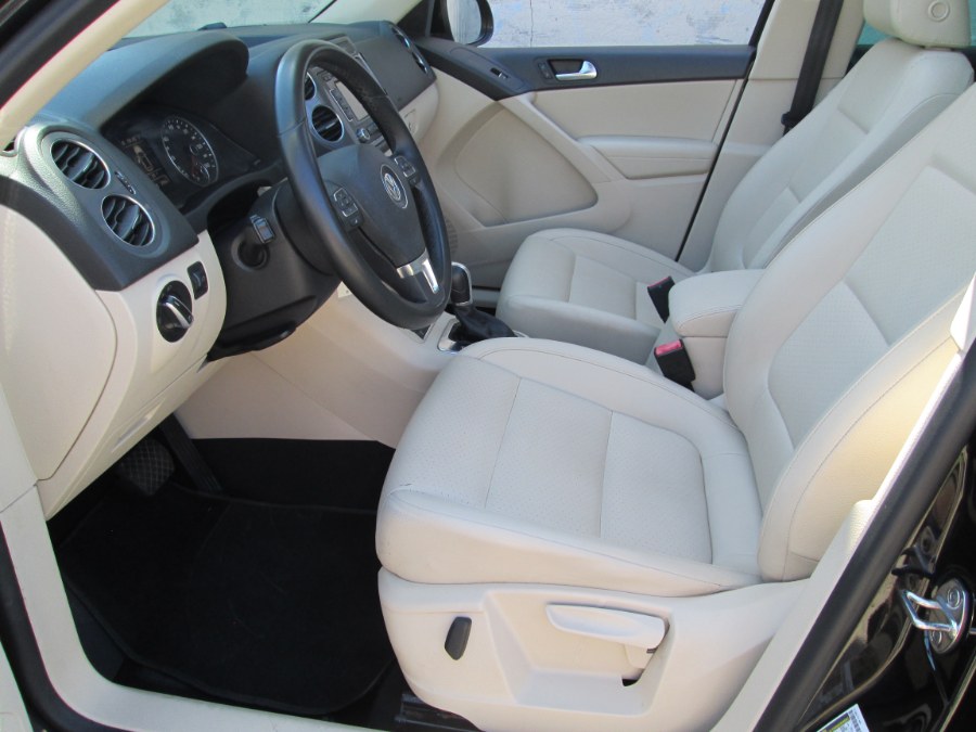 2012 Volkswagen Tiguan 4WD 4dr Auto SE w/Sunroof & Nav, available for sale in Levittown, Pennsylvania | Levittown Auto. Levittown, Pennsylvania 2012 Volkswagen Tiguan 4WD 4dr Auto SE w/Sunroof & Nav, available for sale in Levittown, Pennsylvania | Levittown Auto. Levittown, Pennsylvania