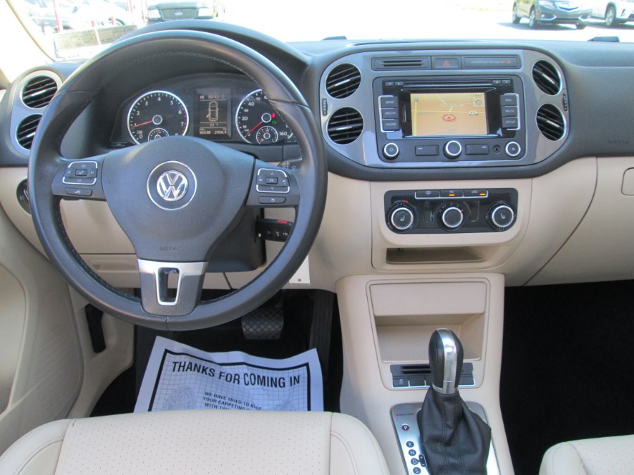 2012 Volkswagen Tiguan 4WD 4dr Auto SE w/Sunroof & Nav, available for sale in Levittown, Pennsylvania | Levittown Auto. Levittown, Pennsylvania 2012 Volkswagen Tiguan 4WD 4dr Auto SE w/Sunroof & Nav, available for sale in Levittown, Pennsylvania | Levittown Auto. Levittown, Pennsylvania