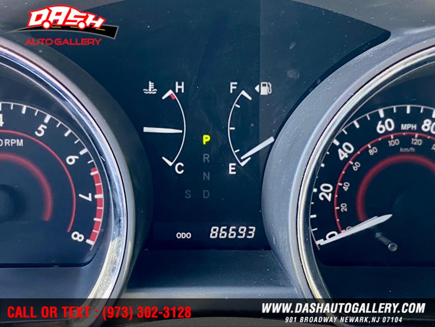 2013 Toyota Highlander 4WD 4dr V6 SE (Natl), available for sale in Newark, New Jersey | Dash Auto Gallery Inc.. Newark, New Jersey 2013 Toyota Highlander 4WD 4dr V6 SE (Natl), available for sale in Newark, New Jersey | Dash Auto Gallery Inc.. Newark, New Jersey