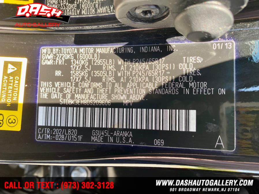 2013 Toyota Highlander 4WD 4dr V6 SE (Natl), available for sale in Newark, New Jersey | Dash Auto Gallery Inc.. Newark, New Jersey 2013 Toyota Highlander 4WD 4dr V6 SE (Natl), available for sale in Newark, New Jersey | Dash Auto Gallery Inc.. Newark, New Jersey