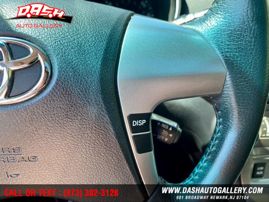 2013 Toyota Highlander 4WD 4dr V6 SE (Natl), available for sale in Newark, New Jersey | Dash Auto Gallery Inc.. Newark, New Jersey 2013 Toyota Highlander 4WD 4dr V6 SE (Natl), available for sale in Newark, New Jersey | Dash Auto Gallery Inc.. Newark, New Jersey