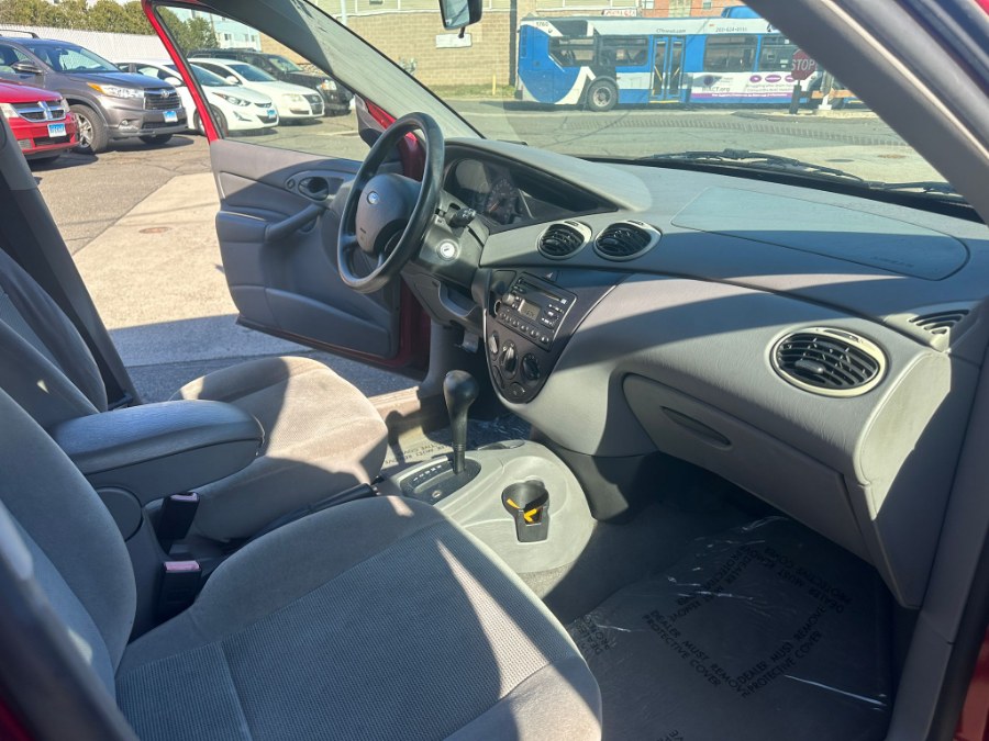 2002 Ford Focus 4dr Wgn SE Base, available for sale in West Haven, Connecticut | Uzun Auto. West Haven, Connecticut 2002 Ford Focus 4dr Wgn SE Base, available for sale in West Haven, Connecticut | Uzun Auto. West Haven, Connecticut