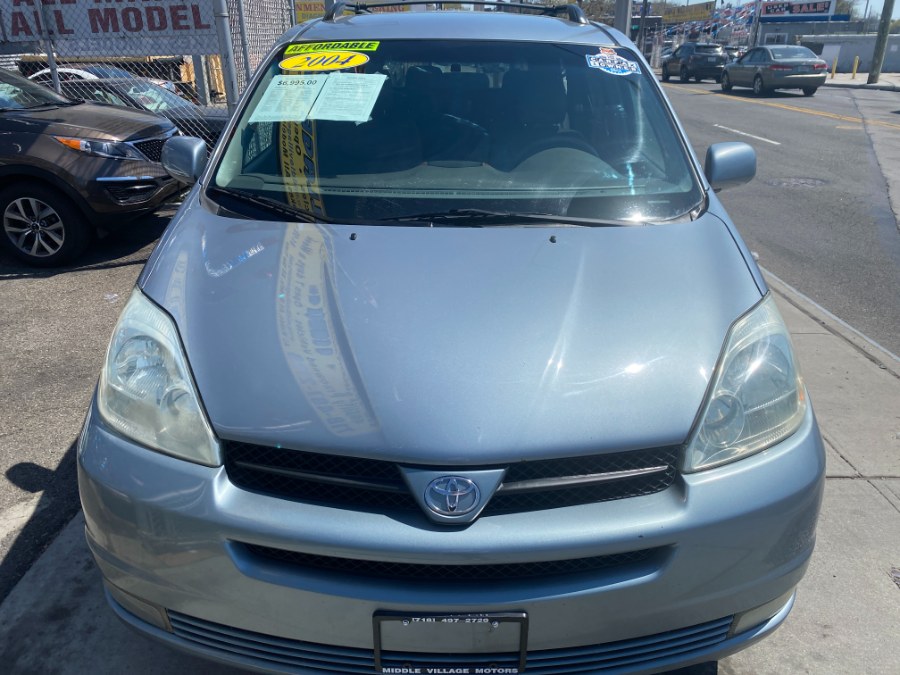 2004 Toyota Sienna 5dr XLE LTD FWD, available for sale in Middle Village, New York | Middle Village Motors . Middle Village, New York 2004 Toyota Sienna 5dr XLE LTD FWD, available for sale in Middle Village, New York | Middle Village Motors . Middle Village, New York