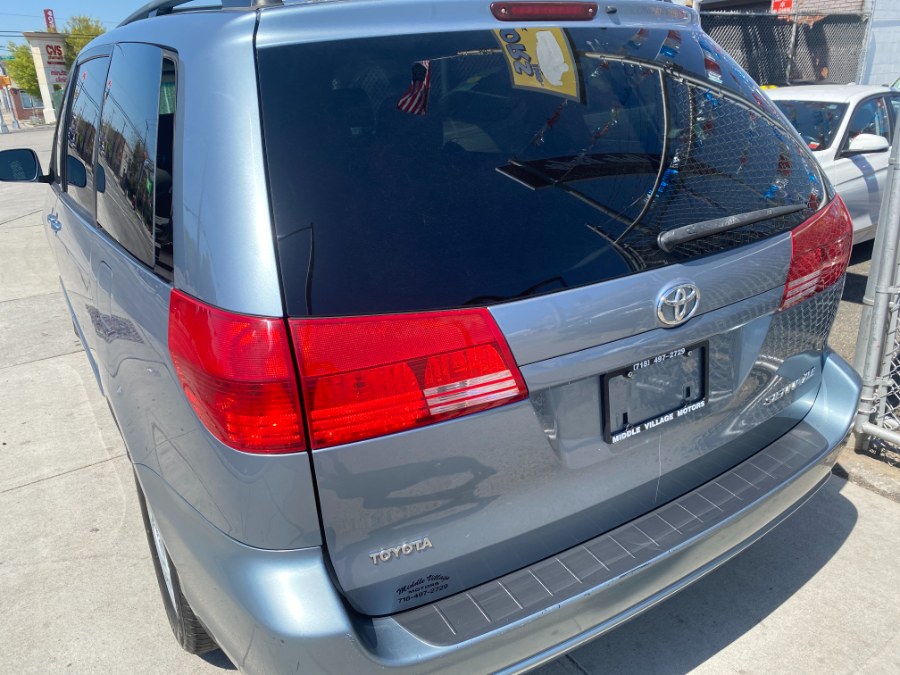 2004 Toyota Sienna 5dr XLE LTD FWD, available for sale in Middle Village, New York | Middle Village Motors . Middle Village, New York 2004 Toyota Sienna 5dr XLE LTD FWD, available for sale in Middle Village, New York | Middle Village Motors . Middle Village, New York