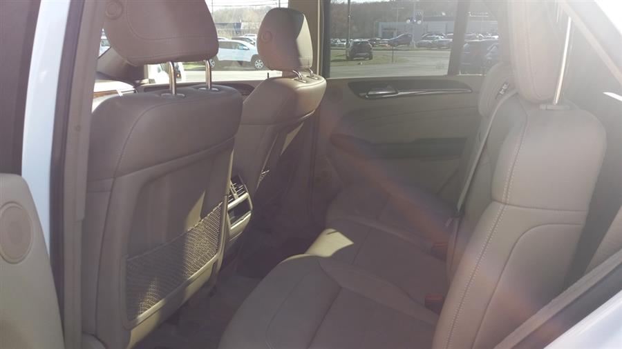 2014 Mercedes-Benz M-Class 4MATIC 4dr ML 350, available for sale in Old Saybrook, Connecticut | Saybrook Auto Barn. Old Saybrook, Connecticut 2014 Mercedes-Benz M-Class 4MATIC 4dr ML 350, available for sale in Old Saybrook, Connecticut | Saybrook Auto Barn. Old Saybrook, Connecticut