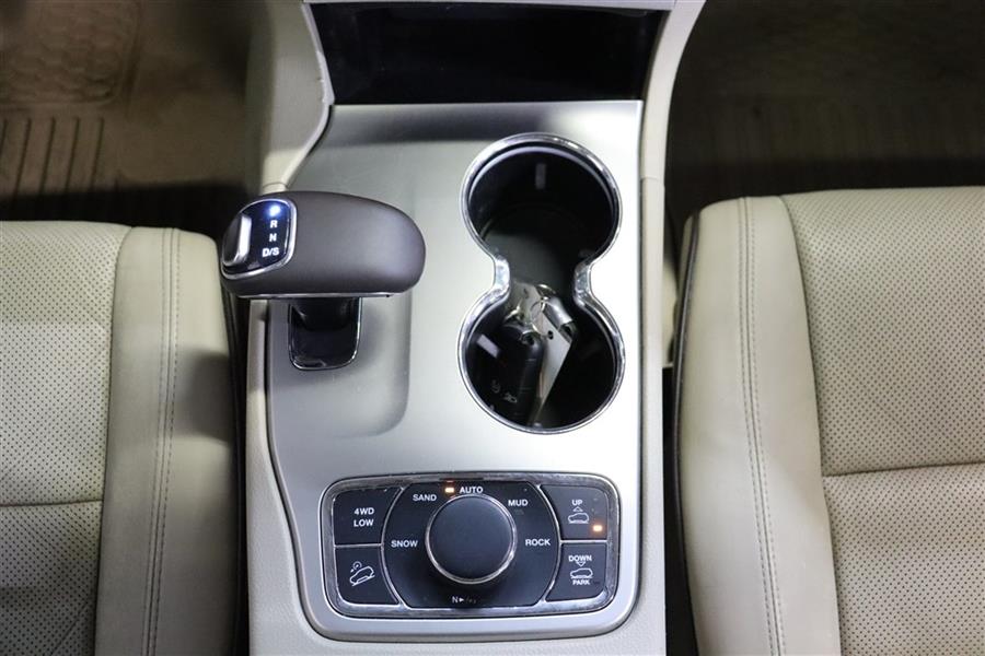 2014 Jeep Grand Cherokee OVERLAND, available for sale in Paterson, New Jersey | Fast Track Motors. Paterson, New Jersey 2014 Jeep Grand Cherokee OVERLAND, available for sale in Paterson, New Jersey | Fast Track Motors. Paterson, New Jersey