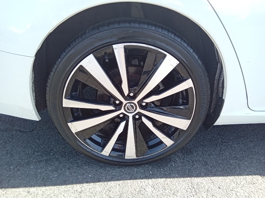 2021 Nissan Altima 2.5 SR Sedan, available for sale in Irvington, New Jersey | NJ Used Cars Center. Irvington, New Jersey 2021 Nissan Altima 2.5 SR Sedan, available for sale in Irvington, New Jersey | NJ Used Cars Center. Irvington, New Jersey