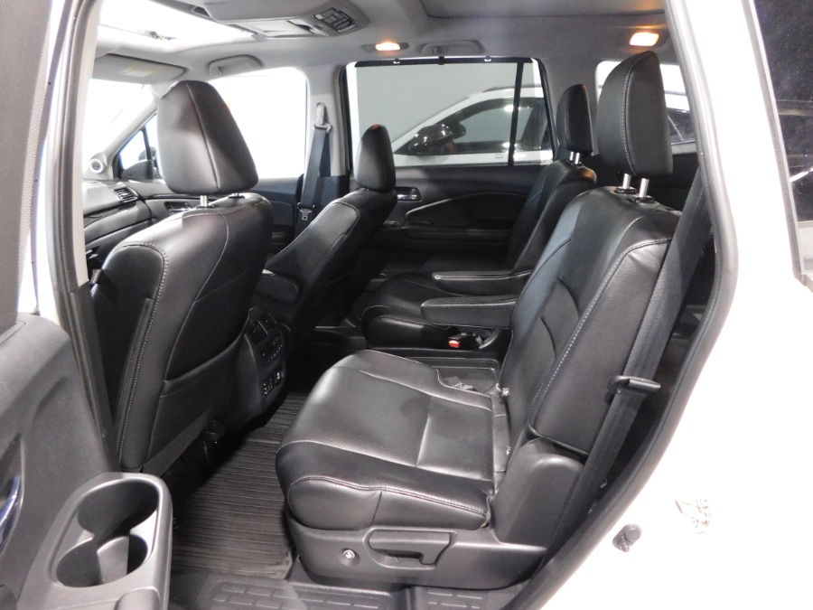 2016 Honda Pilot AWD 4dr Elite w/RES & Navi, available for sale in Lodi, New Jersey | Auto Gallery. Lodi, New Jersey 2016 Honda Pilot AWD 4dr Elite w/RES & Navi, available for sale in Lodi, New Jersey | Auto Gallery. Lodi, New Jersey