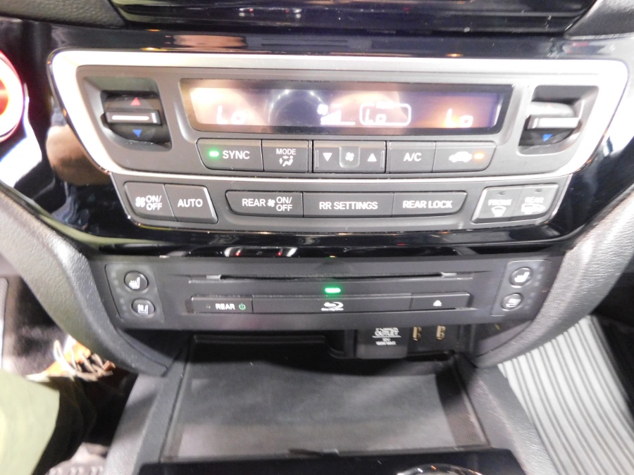2016 Honda Pilot AWD 4dr Elite w/RES & Navi, available for sale in Lodi, New Jersey | Auto Gallery. Lodi, New Jersey 2016 Honda Pilot AWD 4dr Elite w/RES & Navi, available for sale in Lodi, New Jersey | Auto Gallery. Lodi, New Jersey