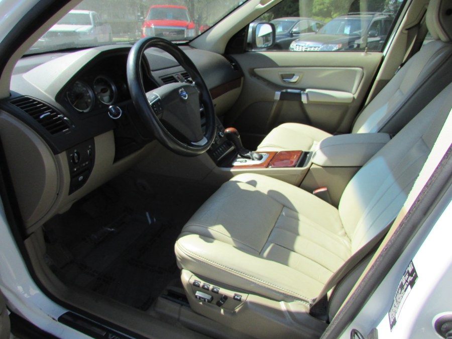 2013 Volvo XC90 AWD 4dr, available for sale in East Windsor, Connecticut | United Auto Sales of E Windsor, Inc. East Windsor, Connecticut 2013 Volvo XC90 AWD 4dr, available for sale in East Windsor, Connecticut | United Auto Sales of E Windsor, Inc. East Windsor, Connecticut