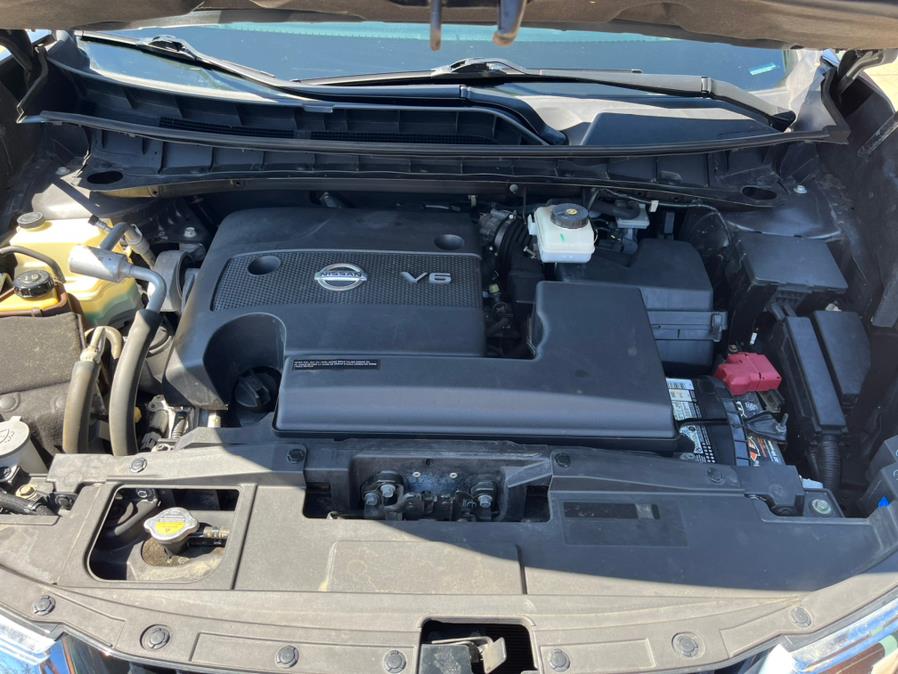 2016 Nissan Murano AWD 4dr SL, available for sale in New Britain, Connecticut | Supreme Automotive. New Britain, Connecticut 2016 Nissan Murano AWD 4dr SL, available for sale in New Britain, Connecticut | Supreme Automotive. New Britain, Connecticut