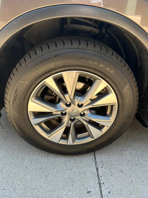 2016 Nissan Murano AWD 4dr SL, available for sale in New Britain, Connecticut | Supreme Automotive. New Britain, Connecticut 2016 Nissan Murano AWD 4dr SL, available for sale in New Britain, Connecticut | Supreme Automotive. New Britain, Connecticut