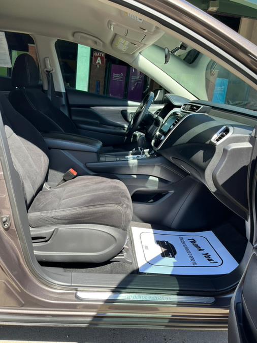 2016 Nissan Murano AWD 4dr SL, available for sale in New Britain, Connecticut | Supreme Automotive. New Britain, Connecticut 2016 Nissan Murano AWD 4dr SL, available for sale in New Britain, Connecticut | Supreme Automotive. New Britain, Connecticut