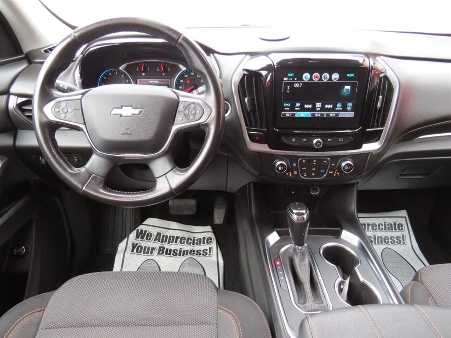 2019 Chevrolet Traverse LT Cloth 4x4 4dr SUV w/1LT, available for sale in Auburn, Maine | Lake City Exports Inc. Auburn, Maine 2019 Chevrolet Traverse LT Cloth 4x4 4dr SUV w/1LT, available for sale in Auburn, Maine | Lake City Exports Inc. Auburn, Maine