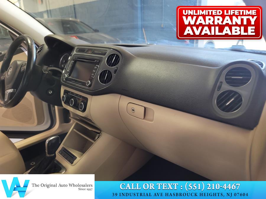 2012 Volkswagen Tiguan 2WD 4dr Auto SE, available for sale in Hasbrouck Heights, New Jersey | AW Auto & Truck Wholesalers, Inc. Hasbrouck Heights, New Jersey 2012 Volkswagen Tiguan 2WD 4dr Auto SE, available for sale in Hasbrouck Heights, New Jersey | AW Auto & Truck Wholesalers, Inc. Hasbrouck Heights, New Jersey
