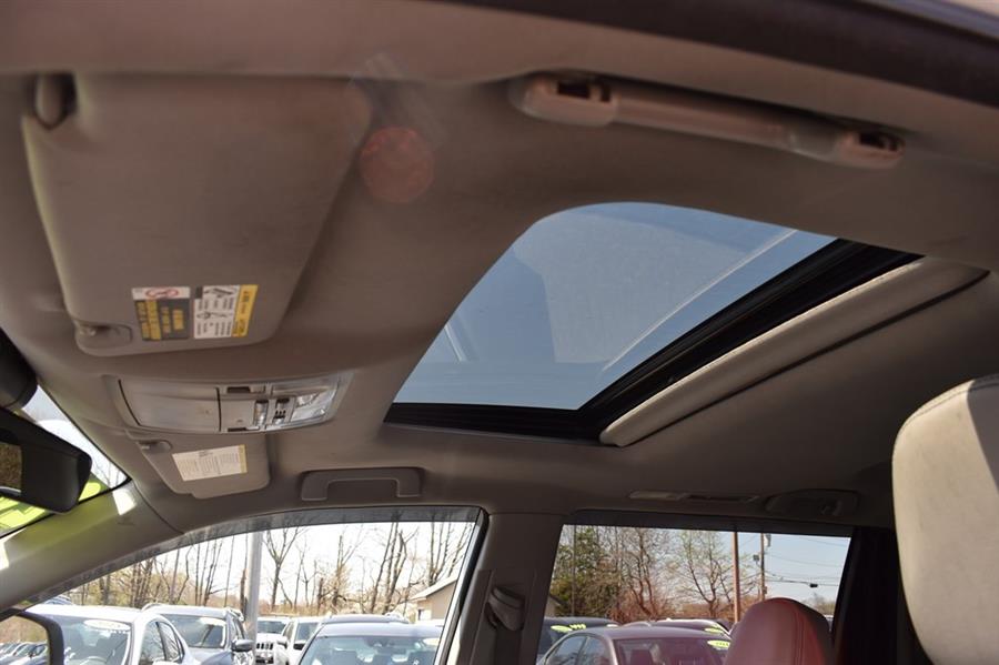 2018 Toyota Highlander SE, available for sale in Patchogue, New York | 112 Auto Plaza. Patchogue, New York 2018 Toyota Highlander SE, available for sale in Patchogue, New York | 112 Auto Plaza. Patchogue, New York