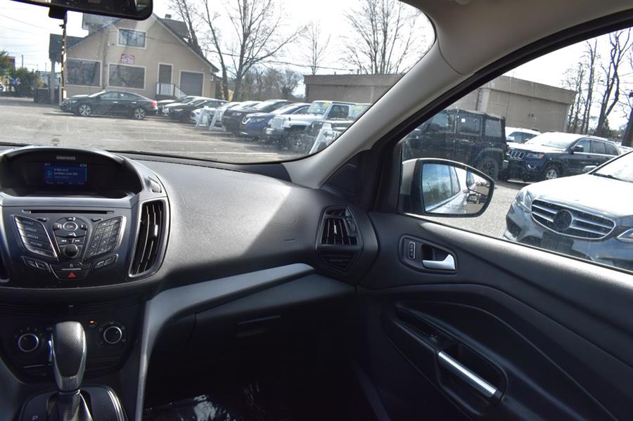 2014 Ford Escape SE, available for sale in Patchogue, New York | 112 Auto Plaza. Patchogue, New York 2014 Ford Escape SE, available for sale in Patchogue, New York | 112 Auto Plaza. Patchogue, New York
